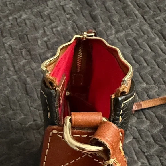 Dooney & Bourke Black and Tan Shoulder Bag - Picture 8 of 11